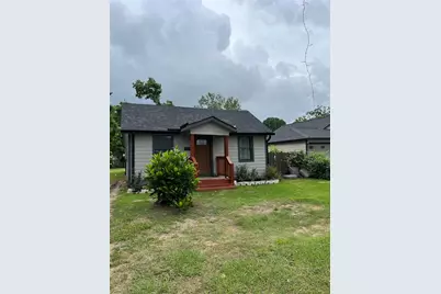 309 Aycock Street, Clute, TX 77531 - Photo 1