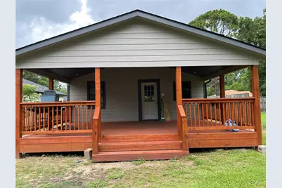 309 Aycock Street, Clute, TX 77531 - Photo 11