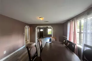 309 Aycock St, Clute, TX 77531 - Photo 3