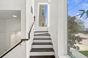 1156 W 19th St, Houston, TX 77008 - Photo 9
