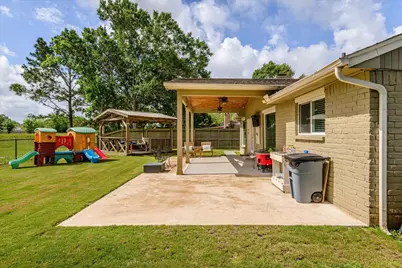 528 Belmont Drive, Friendswood, TX 77546 - Photo 25