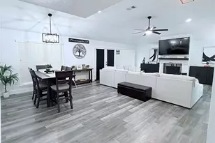 528 Belmont Dr, Friendswood, TX 77546 - Photo 5