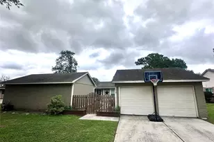 528 Belmont Dr, Friendswood, TX 77546 - Photo 5