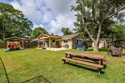 528 Belmont Drive, Friendswood, TX 77546 - Photo 21