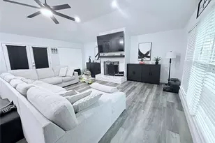 528 Belmont Dr, Friendswood, TX 77546 - Photo 3