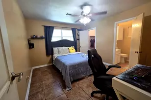 3000 2nd Ave N, Texas City, TX 77590 - Photo 11