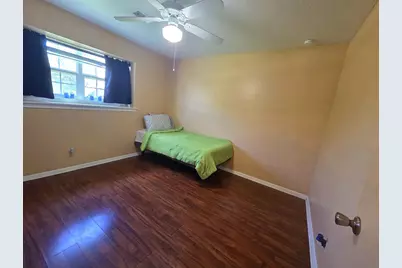 3000 2nd Avenue N, Texas City, TX 77590 - Photo 23