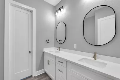 519 Chuckwagon Trail, Angleton, TX 77515 - Photo 27