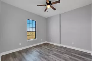 519 Chuckwagon Trail, Angleton, TX 77515 - Photo 25