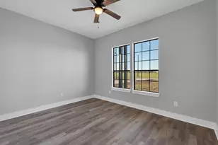 519 Chuckwagon Trail, Angleton, TX 77515 - Photo 23