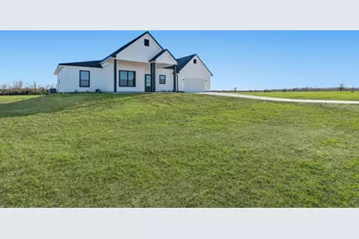 519 Chuckwagon Trail, Angleton, TX 77515 - Photo 3