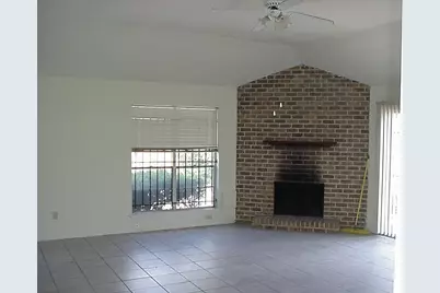 10822 Lynnbrook Dr Drive #B, Houston, TX 77042 - Photo 7