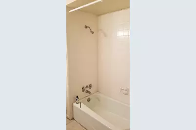 10822 Lynnbrook Dr Drive #B, Houston, TX 77042 - Photo 31