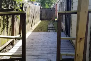 10822 Lynnbrook Dr Dr, Houston, TX 77042 - Photo 11