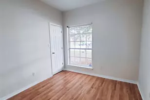 7920 Buttercup Dr, Beaumont, TX 77713 - Photo 17