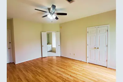 7920 Buttercup Dr, Beaumont, TX 77713 - Photo 13