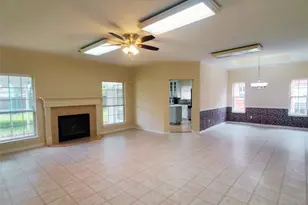 7920 Buttercup Dr, Beaumont, TX 77713 - Photo 11