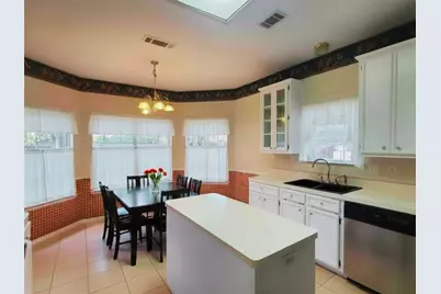 7920 Buttercup Dr, Beaumont, TX 77713 - Photo 3