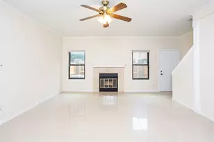 9800 Pagewood Ln, Houston, TX 77042 - Photo 7