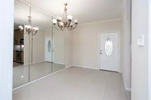 9800 Pagewood Ln, Houston, TX 77042 - Photo 11