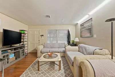 8506 Montridge Drive, Houston, TX 77055 - Photo 11