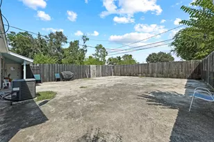 8506 Montridge Dr, Houston, TX 77055 - Photo 27