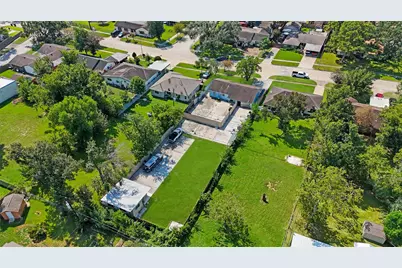 8506 Montridge Drive, Houston, TX 77055 - Photo 7