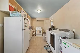 8506 Montridge Dr, Houston, TX 77055 - Photo 15