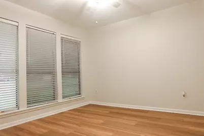 301 Lotus Street, Lake Jackson, TX 77566 - Photo 21