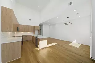 5029 Van Fleet St, Houston, TX 77033 - Photo 5