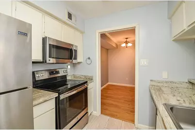 4633 Wild Indigo Street #552, Houston, TX 77027 - Photo 7