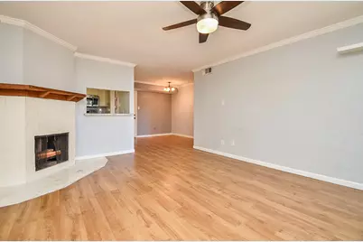 4633 Wild Indigo Street #552, Houston, TX 77027 - Photo 5