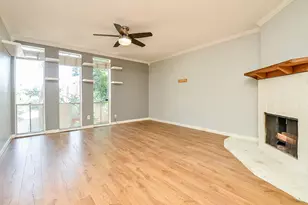 4633 Wild Indigo St, Houston, TX 77027 - Photo 5