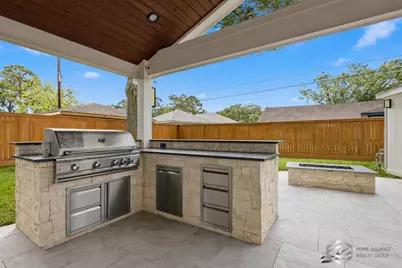5951 Valkeith Drive, Houston, TX 77096 - Photo 3