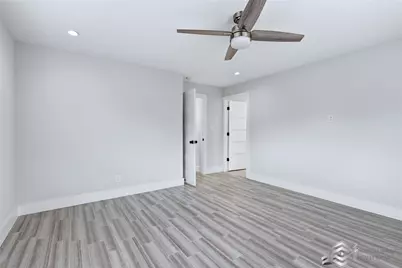 5951 Valkeith Drive, Houston, TX 77096 - Photo 25