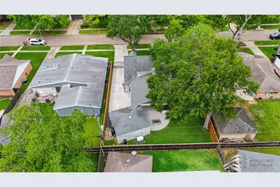 5951 Valkeith Drive, Houston, TX 77096 - Photo 39