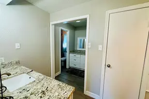 20257 Hwy 35, Sweeny, TX 77480 - Photo 15