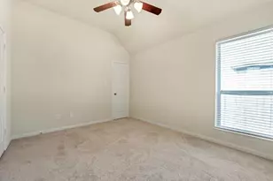 5903 Falling Briar Lane, Sugar Land, TX 77479 - Photo 19