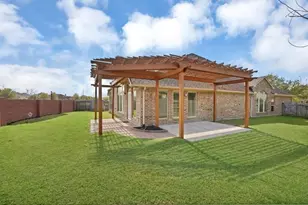 5903 Falling Briar Lane, Sugar Land, TX 77479 - Photo 21