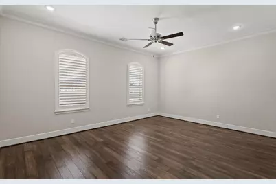 919 Dunleigh Meadows Lane, Houston, TX 77055 - Photo 17