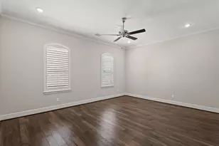919 Dunleigh Meadows Ln, Houston, TX 77055 - Photo 17
