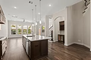 919 Dunleigh Meadows Ln, Houston, TX 77055 - Photo 7