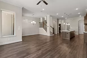 919 Dunleigh Meadows Ln, Houston, TX 77055 - Photo 11