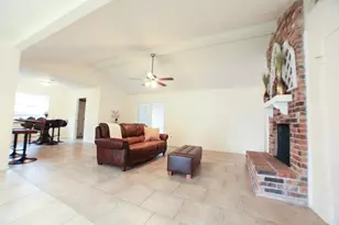 11819 McLain Blvd, Houston, TX 77071 - Photo 5
