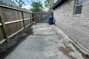 17719 Windy Point Dr, Spring, TX 77379 - Photo 31