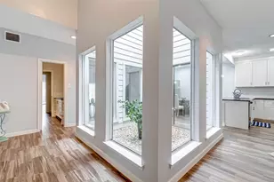 395 Rancho Bauer Dr, Houston, TX 77079 - Photo 9