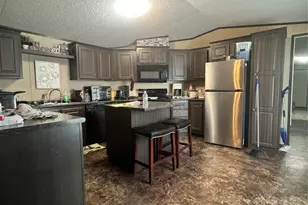 1212 Work St, Anahuac, TX 77514 - Photo 5