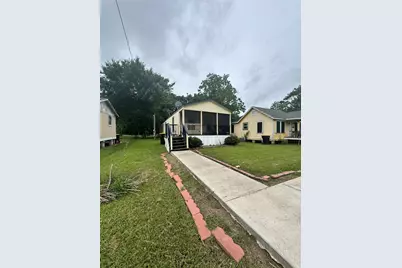 1212 Work Street, Anahuac, TX 77514 - Photo 3