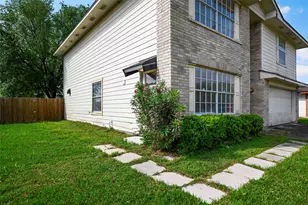9214 Carmalee St, Houston, TX 77075 - Photo 33
