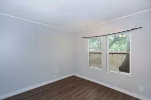 713 W Willis St, Alvin, TX 77511 - Photo 7